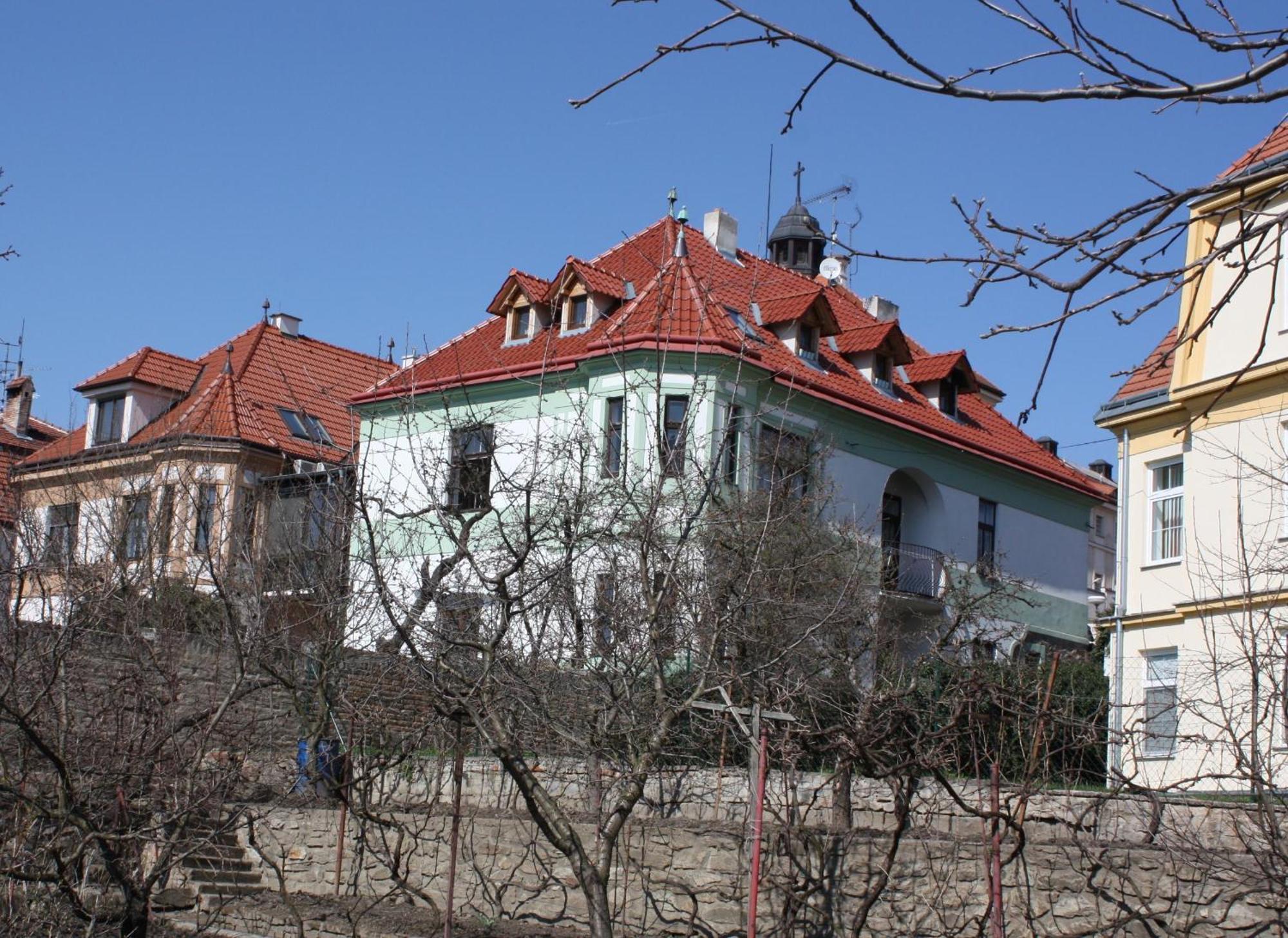 Pension Grant Lux Зноймо Экстерьер фото