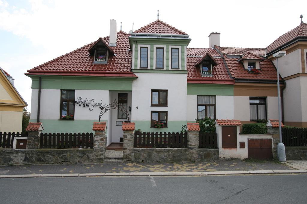 Pension Grant Lux Зноймо Экстерьер фото